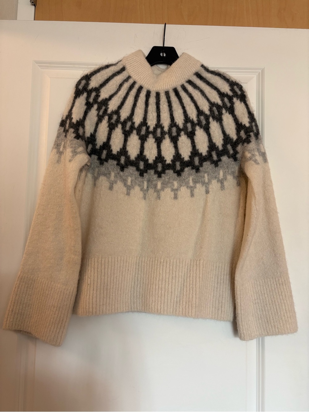 Banana Republic Cream Fair Isle Crewneck Sweater with Black and Gray Yoke